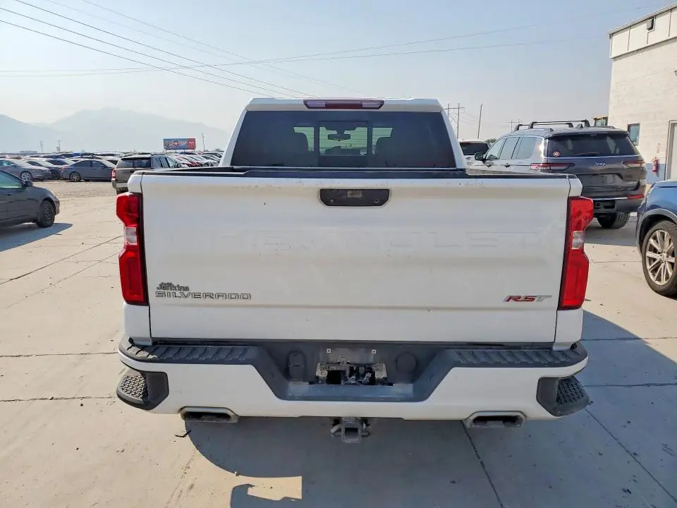 2019 CHEVROLET SILVERADO K1500 RST  