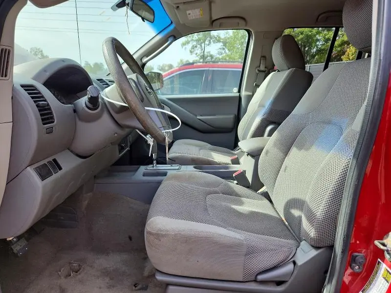 2011 NISSAN FRONTIER S  