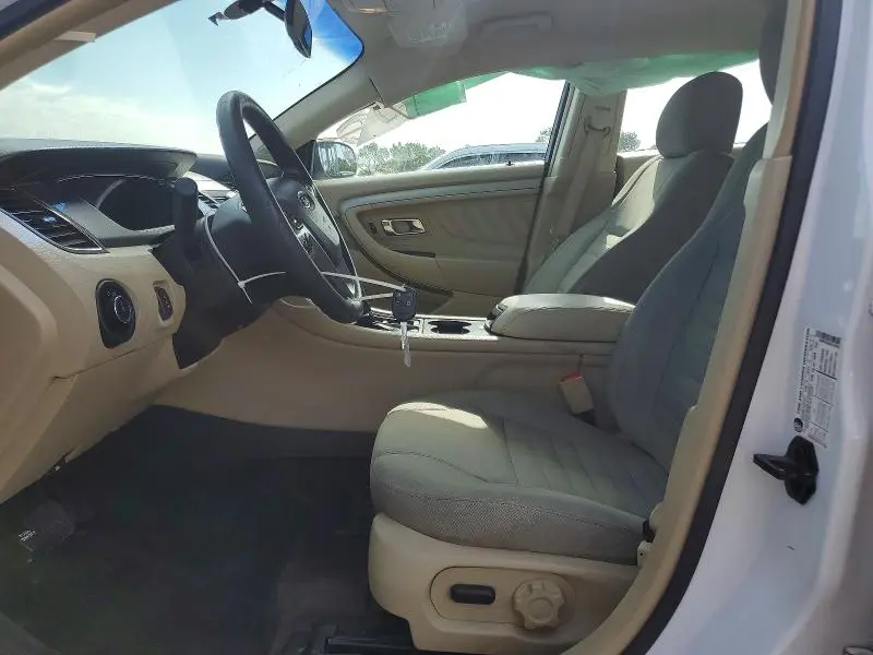 2017 FORD TAURUS SE  