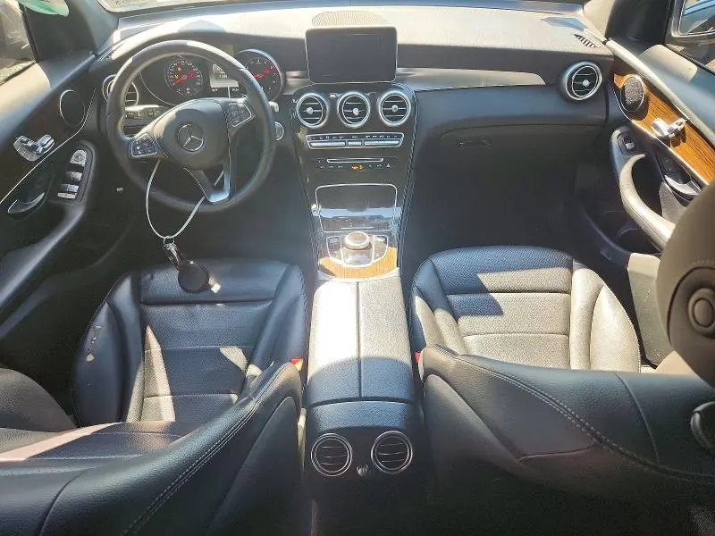 2018 MERCEDES-BENZ GLC 300  