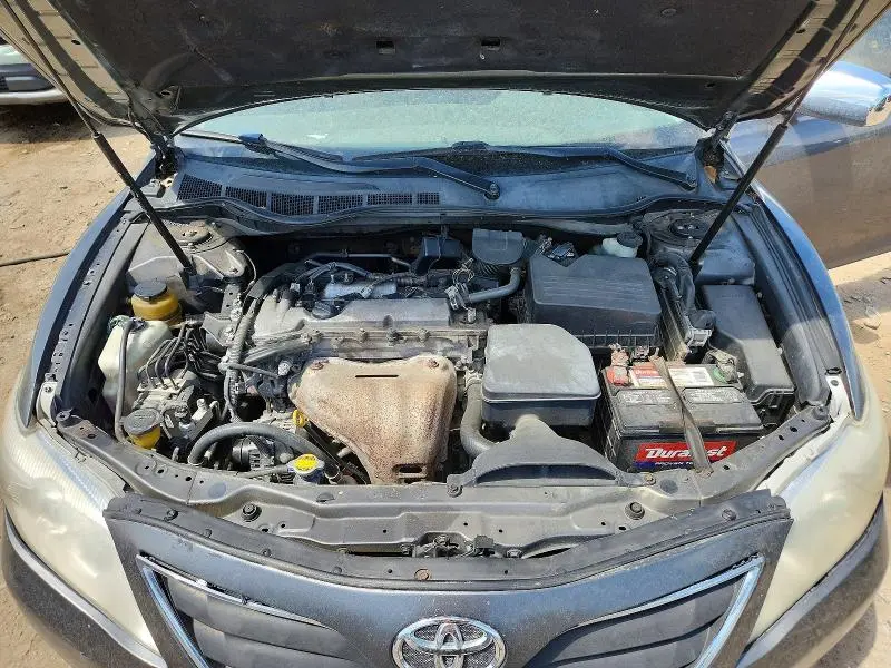 2010 TOYOTA CAMRY LE  