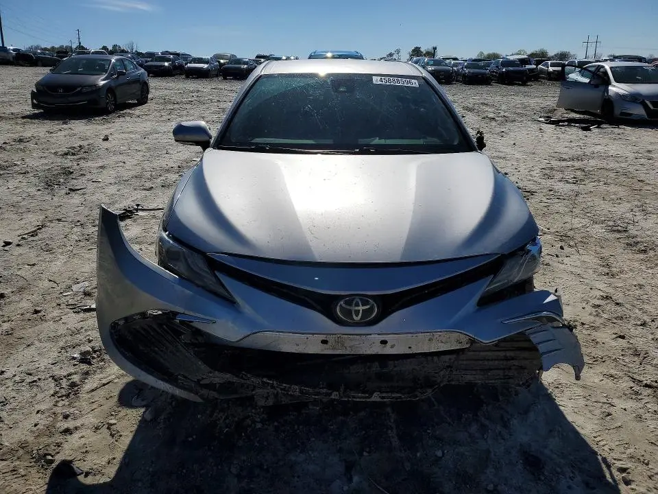 2023 TOYOTA CAMRY XLE  