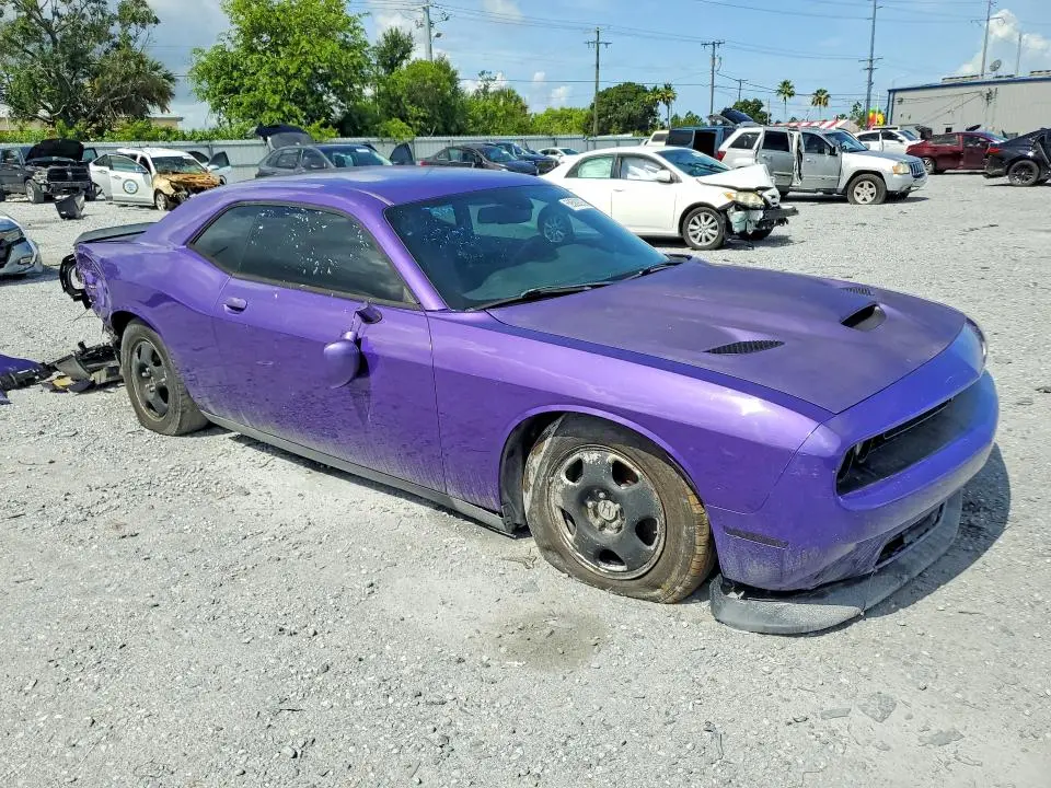 2018 DODGE CHALLENGER SXT  