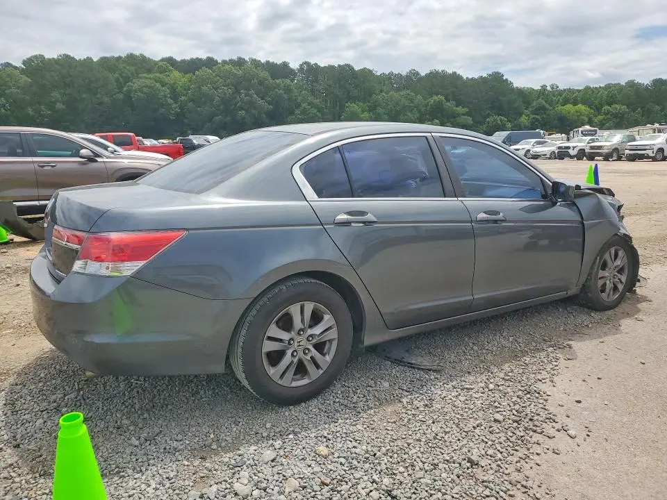 2011 HONDA ACCORD SE  