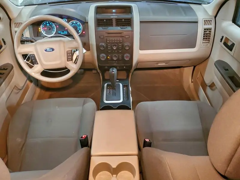 2011 FORD ESCAPE XLS  