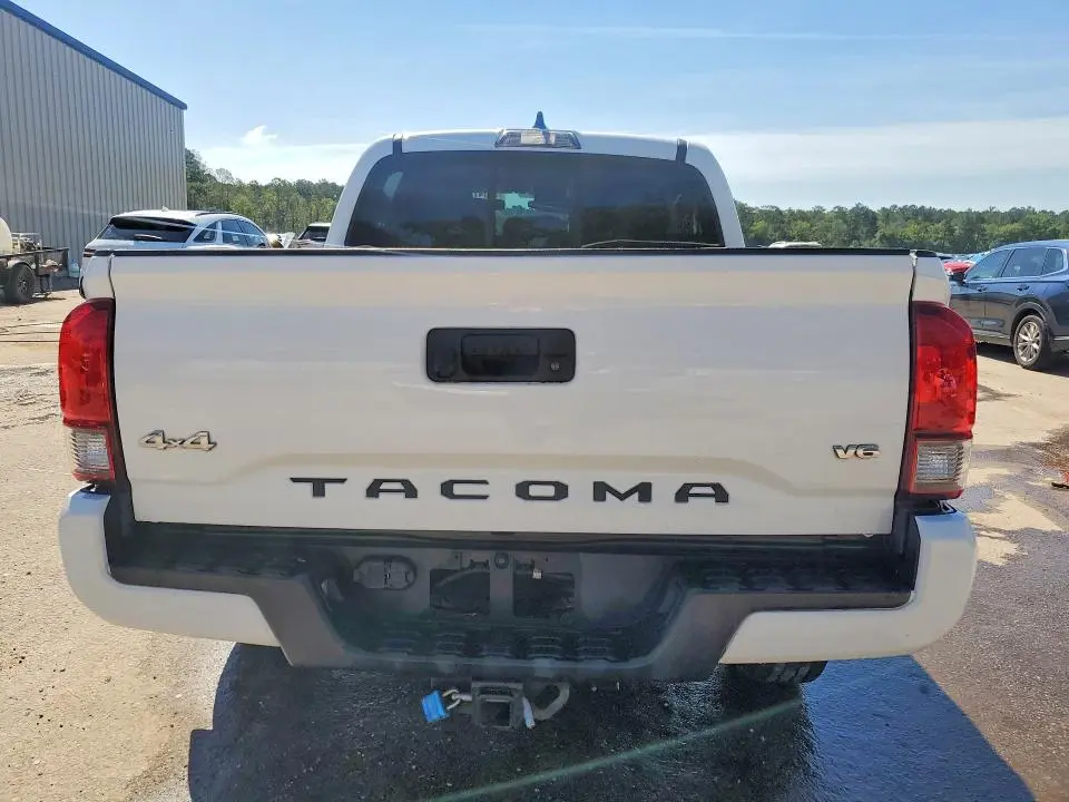 2021 TOYOTA TACOMA SR V6  