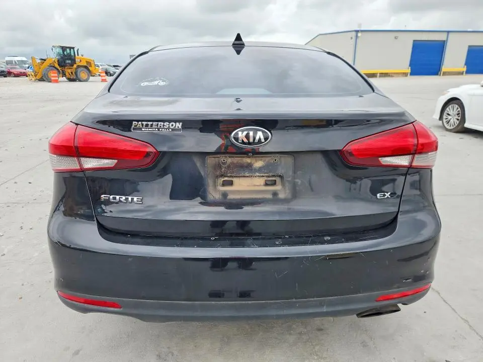 2017 KIA FORTE EX  