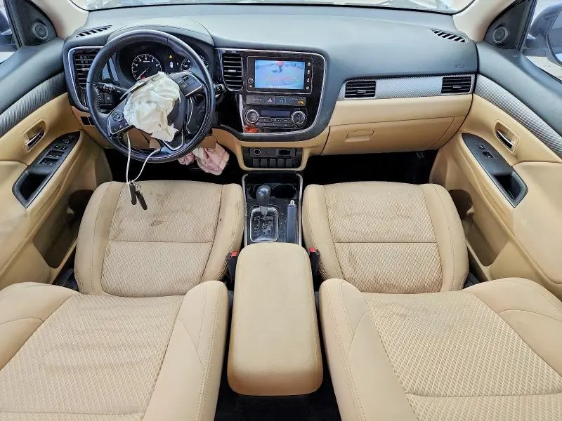 2017 MITSUBISHI OUTLANDER SE  