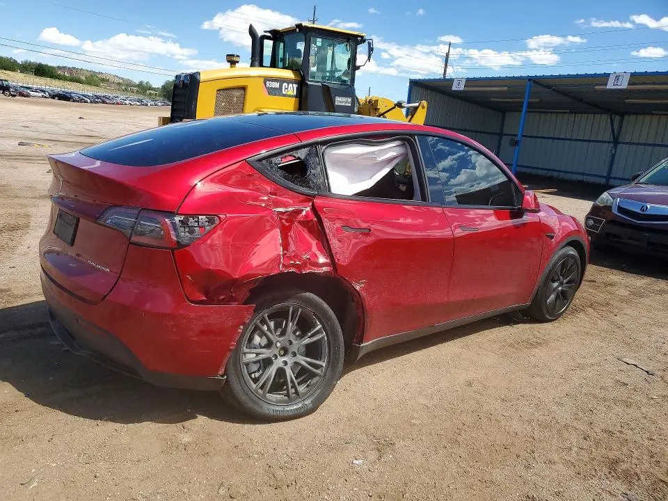 2025 TESLA MODEL Y   