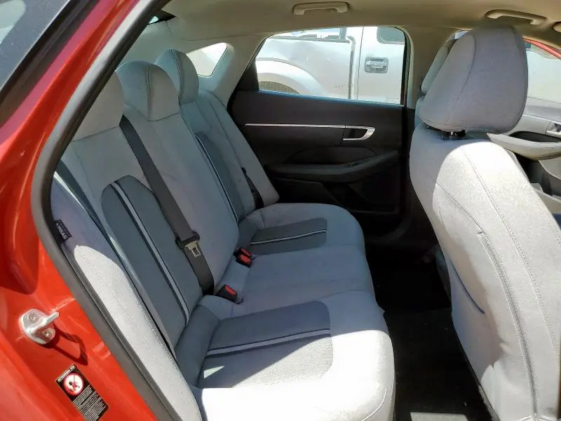 2021 HYUNDAI SONATA SE  