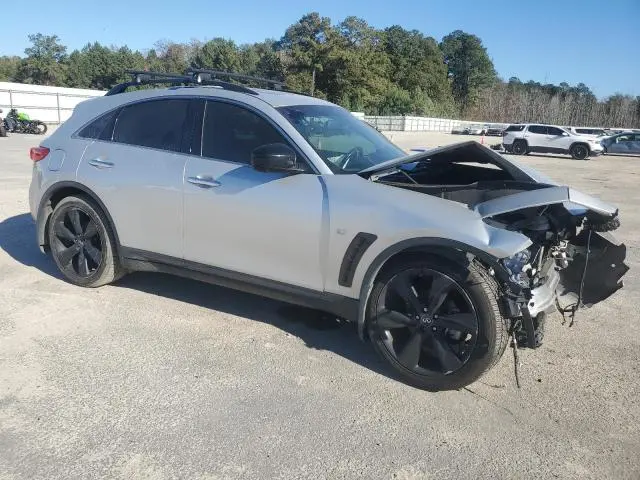 2015 INFINITI QX70   