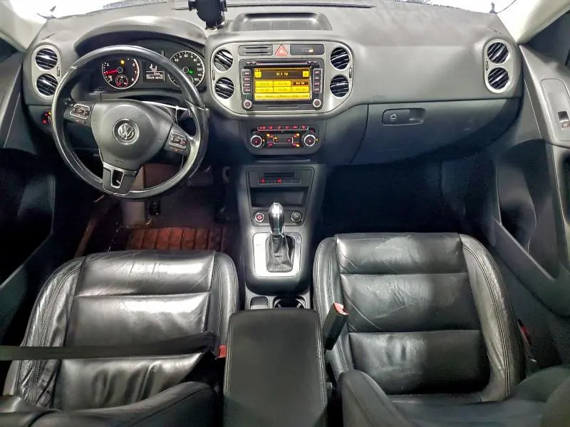 2011 VOLKSWAGEN TIGUAN S  