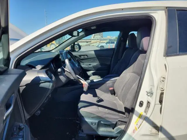 2018 TOYOTA C-HR XLE  