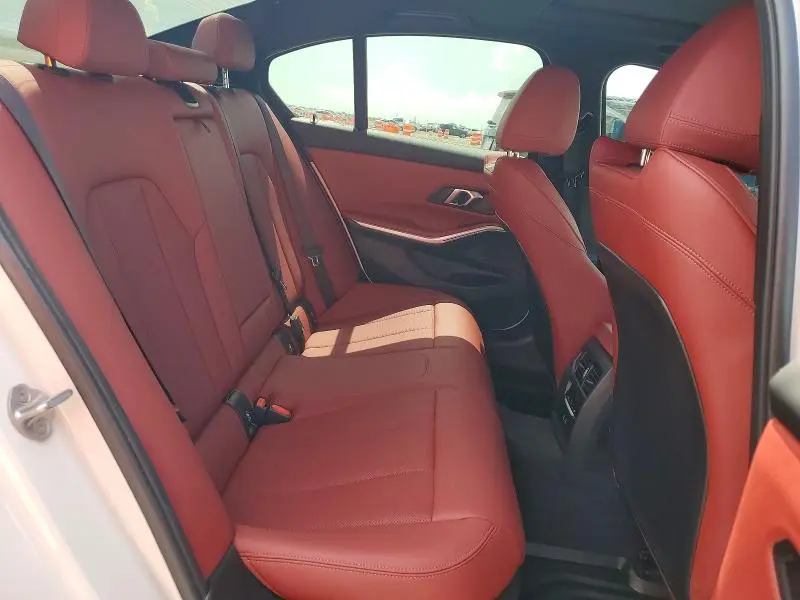 2024 BMW 330XI   