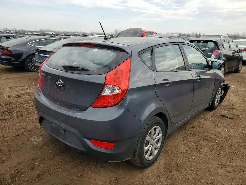 2013 HYUNDAI ACCENT GS  