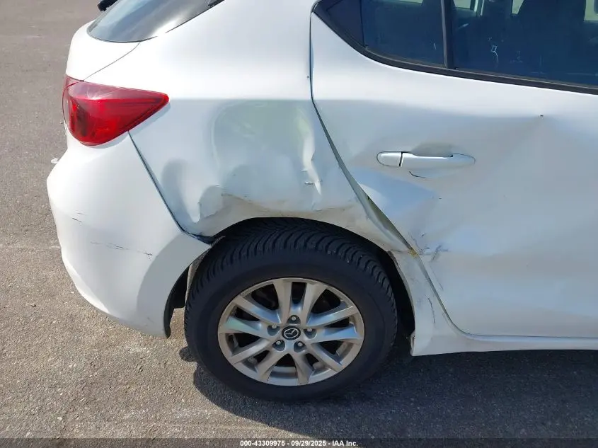 2017 MAZDA MAZDA3 SPORT