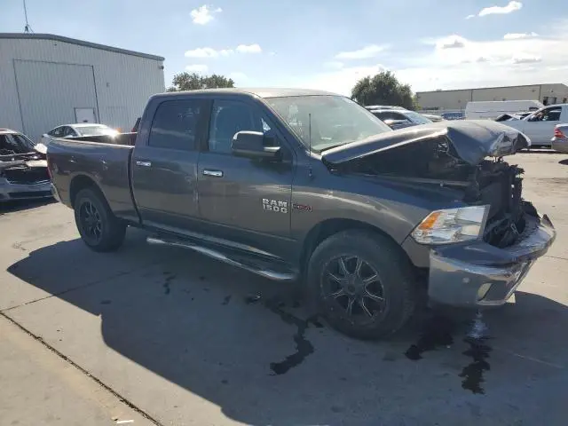 2015 RAM 1500 SLT