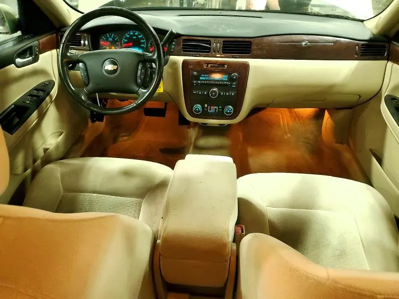 2010 CHEVROLET IMPALA LT  