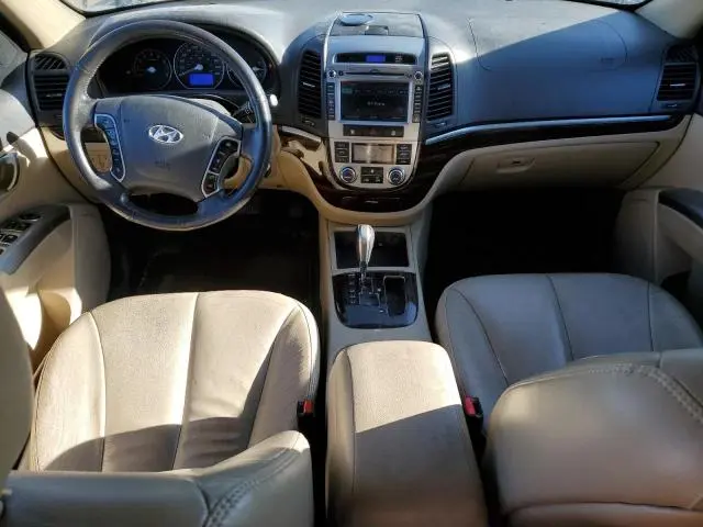 2011 HYUNDAI SANTA FE SE  