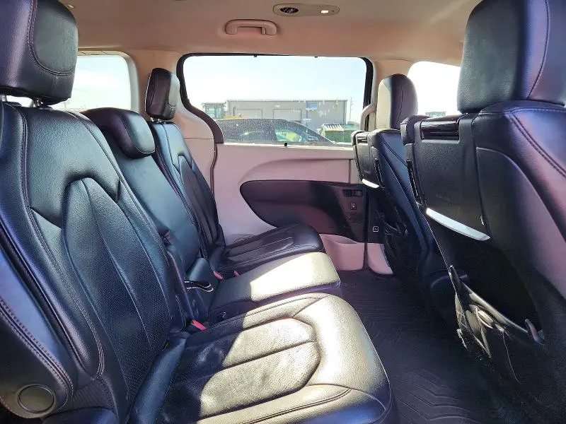 2017 CHRYSLER PACIFICA TOURING L PLUS  