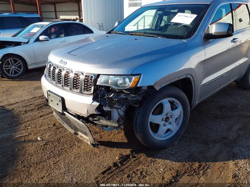 2017 JEEP GRAND CHEROKEE LAREDO 4X4