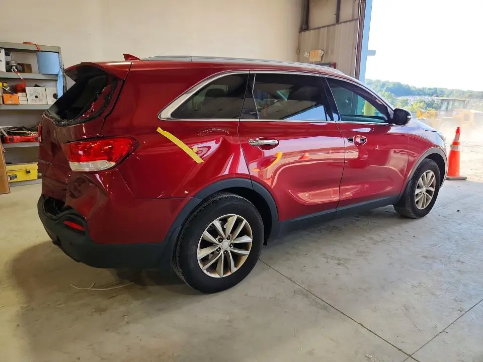 2016 KIA SORENTO LX  