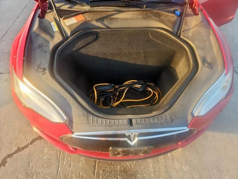 2015 TESLA MODEL S 70D  