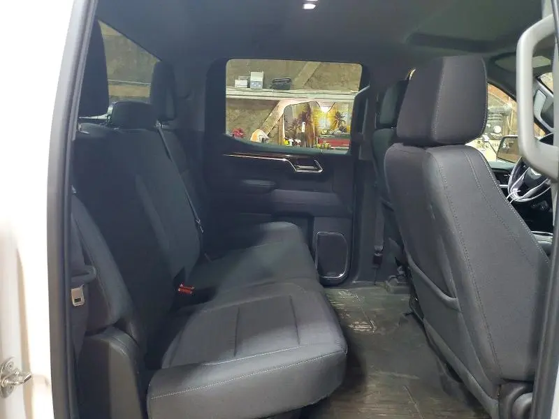2023 GMC SIERRA K1500 SLE  