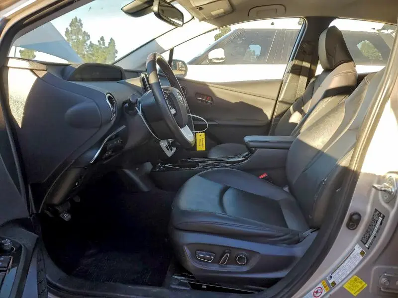 2017 TOYOTA PRIUS PRIME   