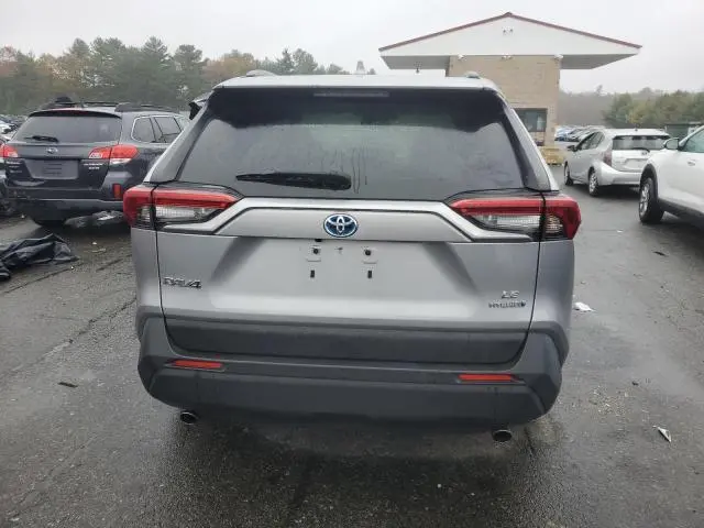 2019 TOYOTA RAV4 LE  