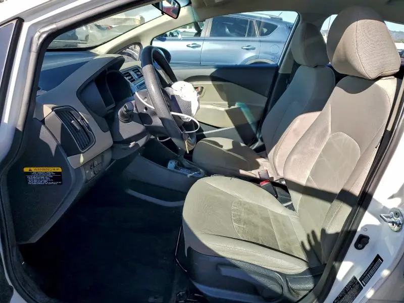 2016 KIA RIO LX  