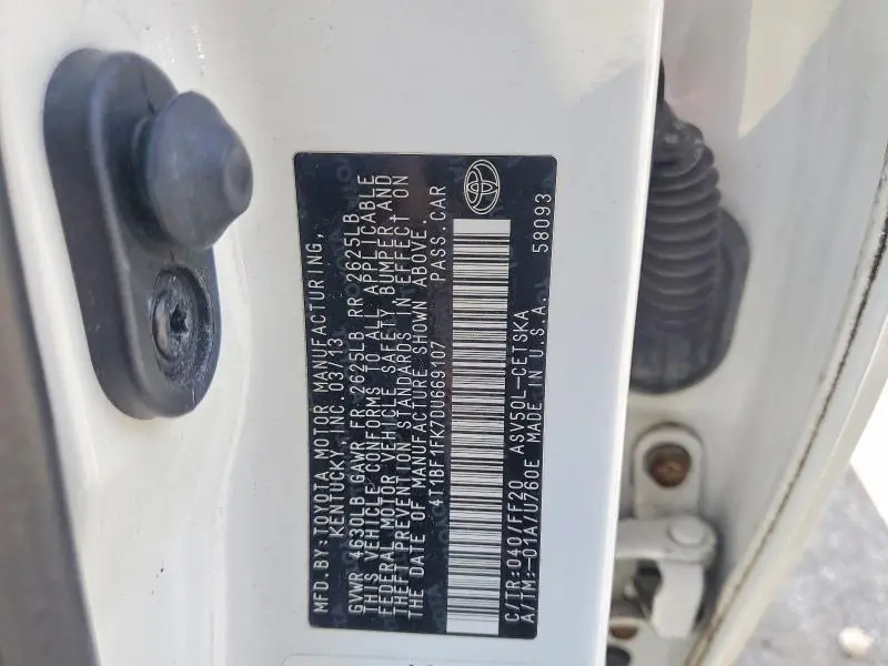 2013 TOYOTA CAMRY SE  
