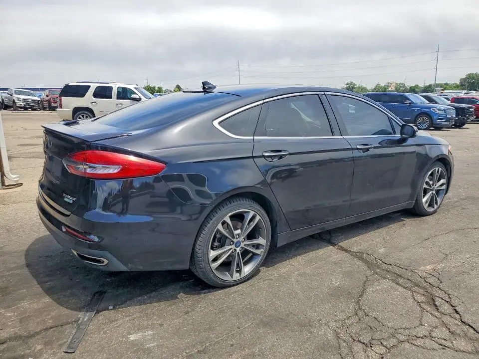 2019 FORD FUSION TITANIUM  