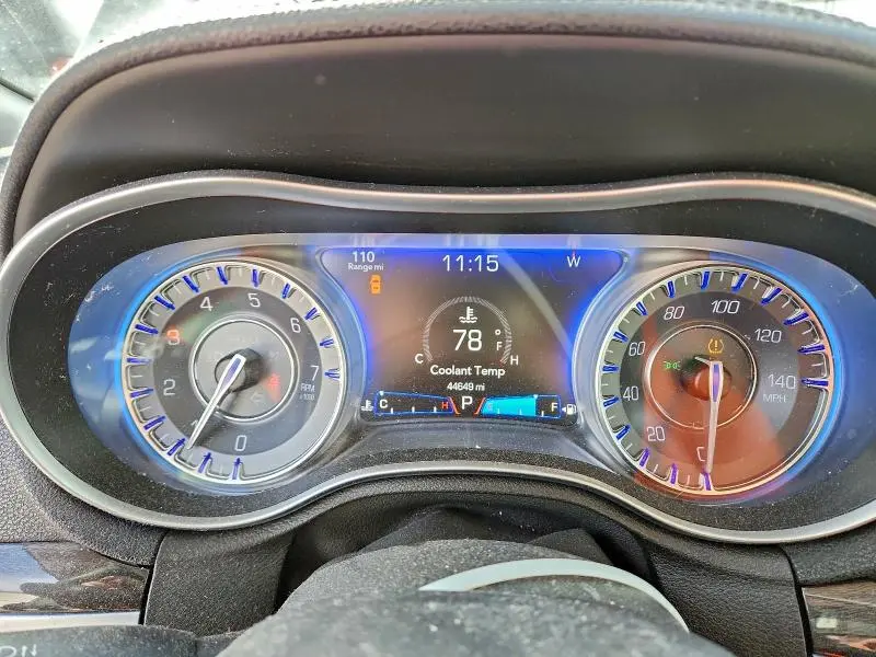 2015 CHRYSLER 300 LIMITED  