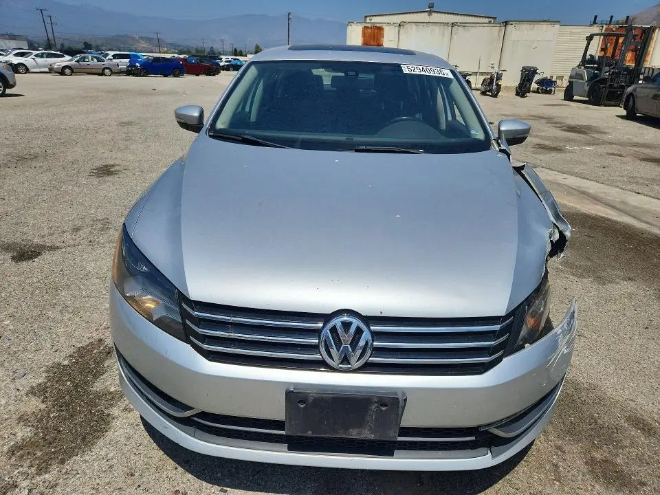2014 VOLKSWAGEN PASSAT SE  