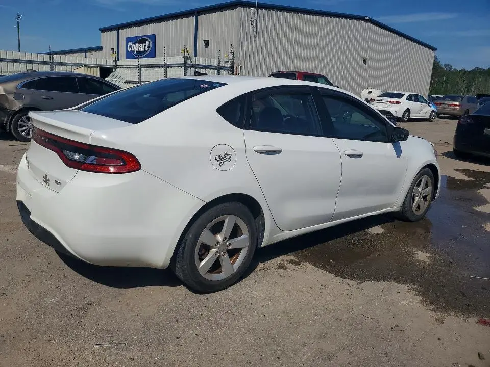 2015 DODGE DART SXT  