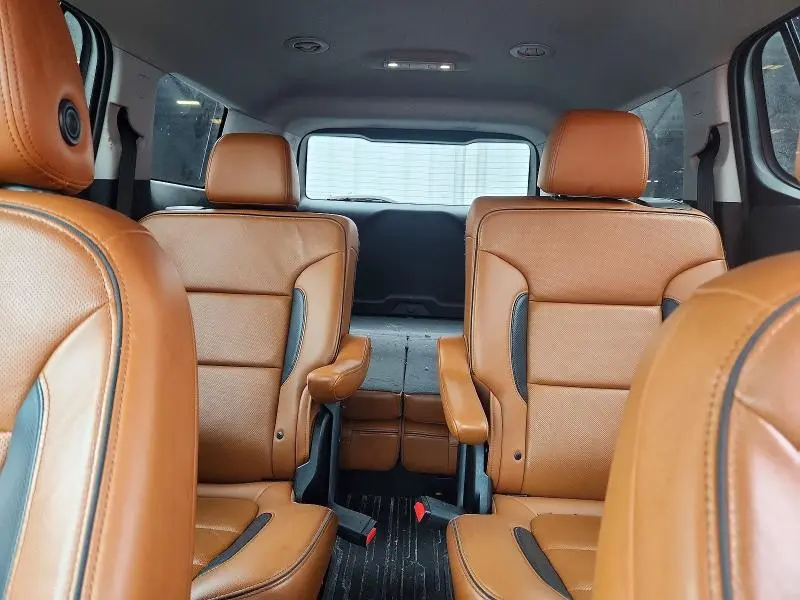 2020 GMC ACADIA AT4  