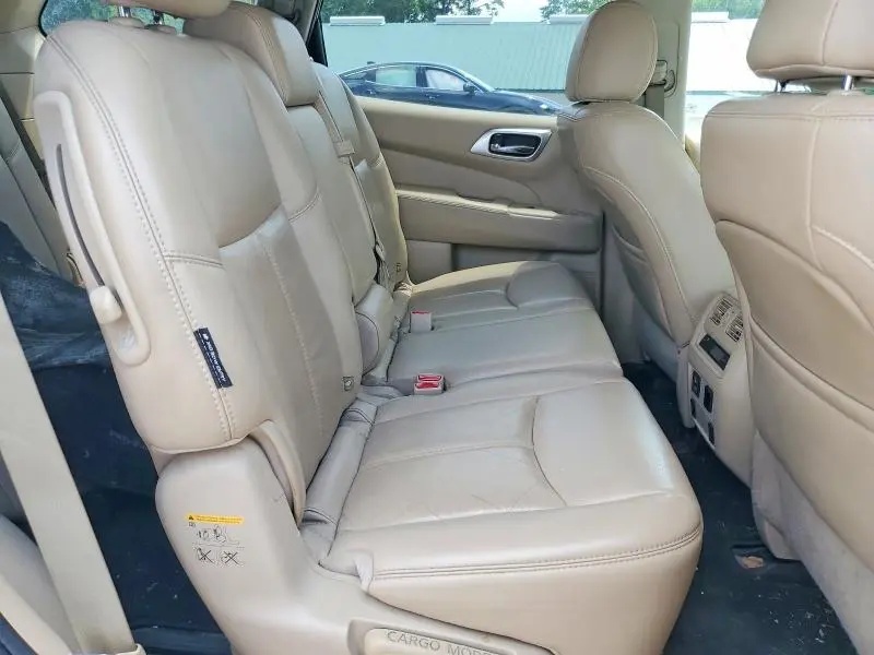 2018 NISSAN PATHFINDER SL  