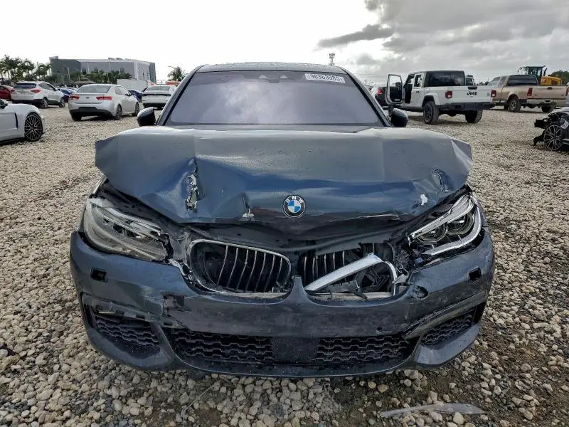 2016 BMW 750 XI  