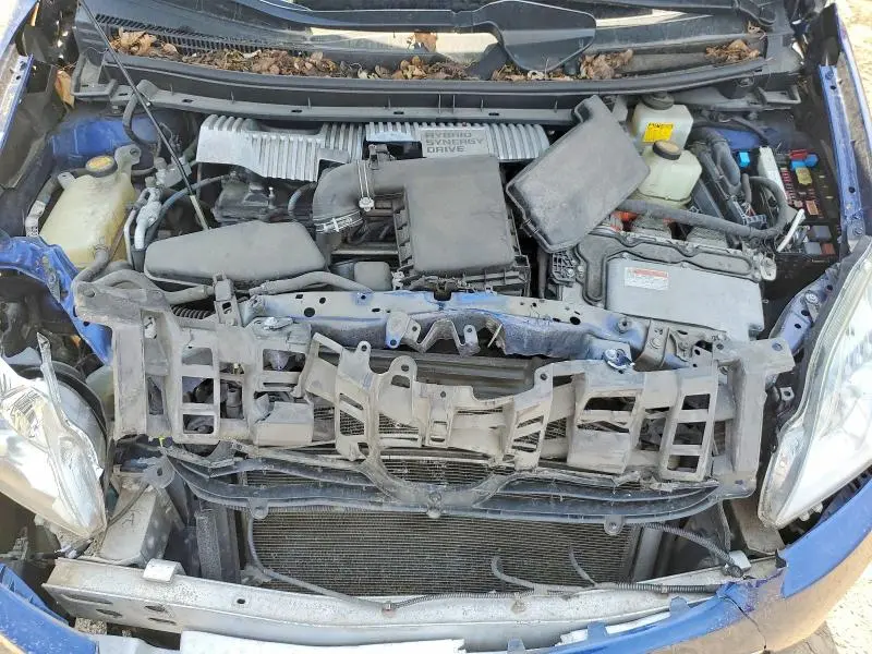 2011 TOYOTA PRIUS THREE  