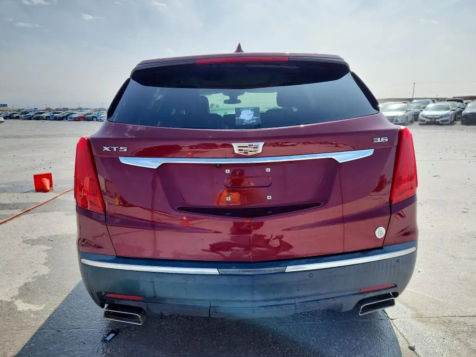 2018 CADILLAC XT5 LUXURY  