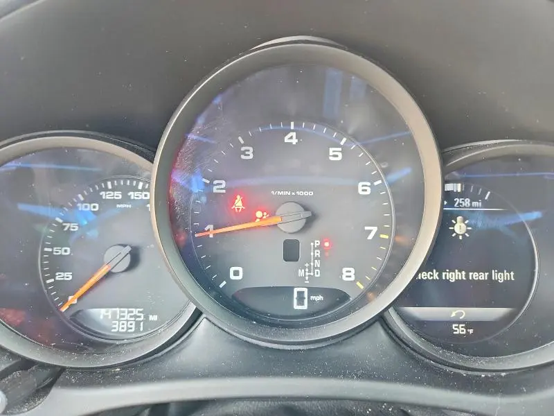 2019 PORSCHE MACAN   
