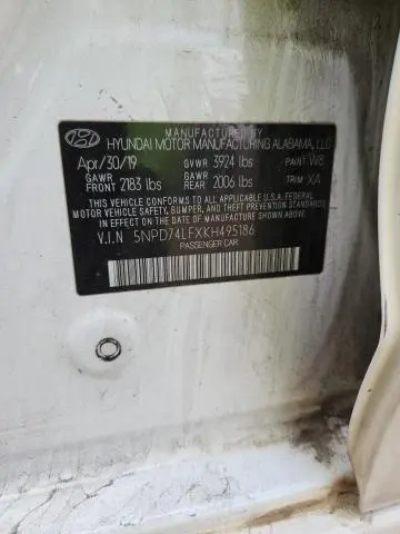 2019 HYUNDAI ELANTRA SE  