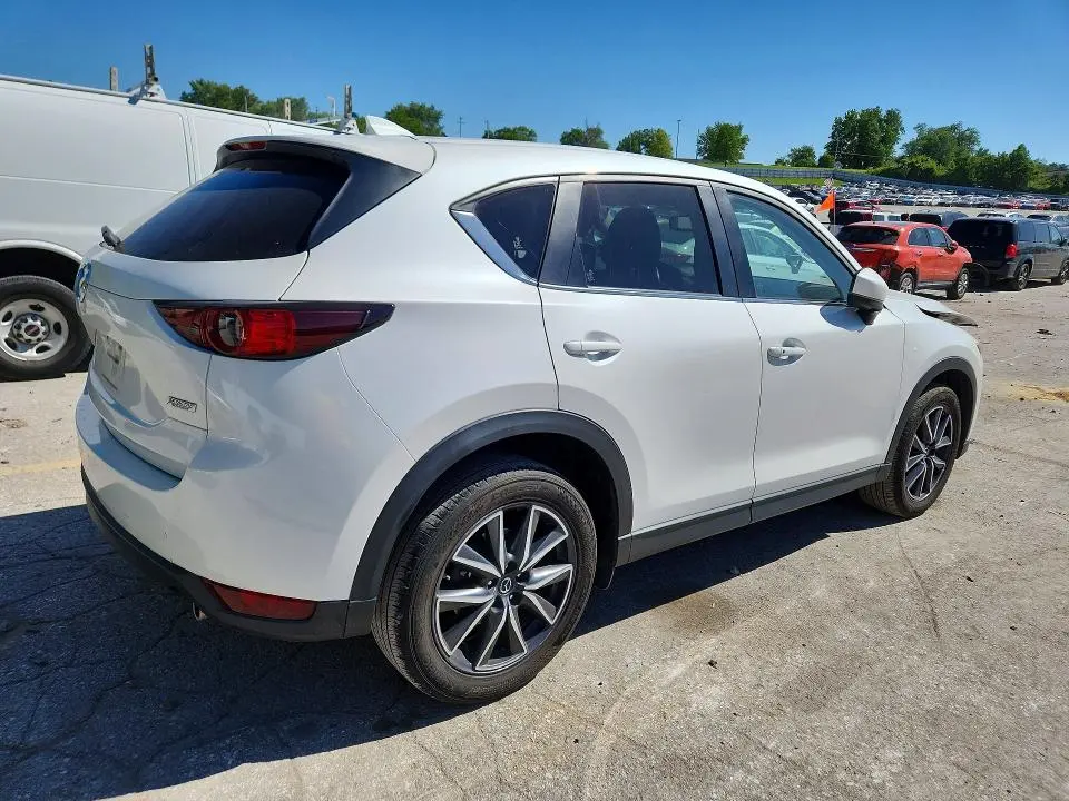 2018 MAZDA CX-5 TOURING  