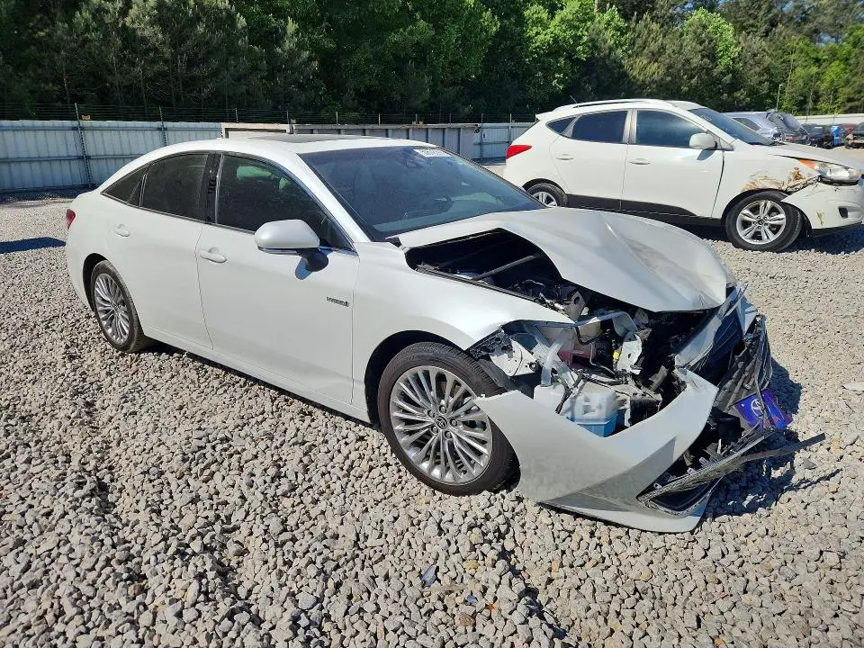 2021 TOYOTA AVALON LIMITED  