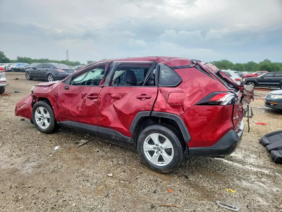2019 TOYOTA RAV4 XLE  