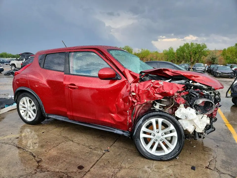 2013 NISSAN JUKE S  
