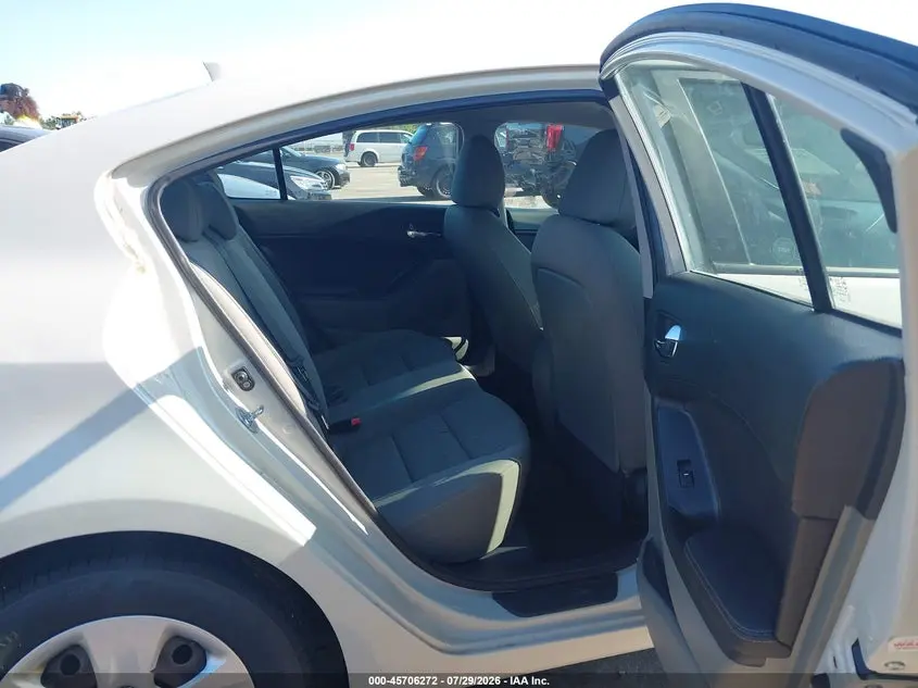 2015 KIA FORTE LX