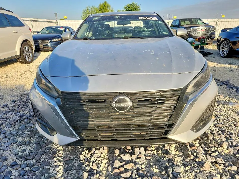 2023 NISSAN ALTIMA SL  