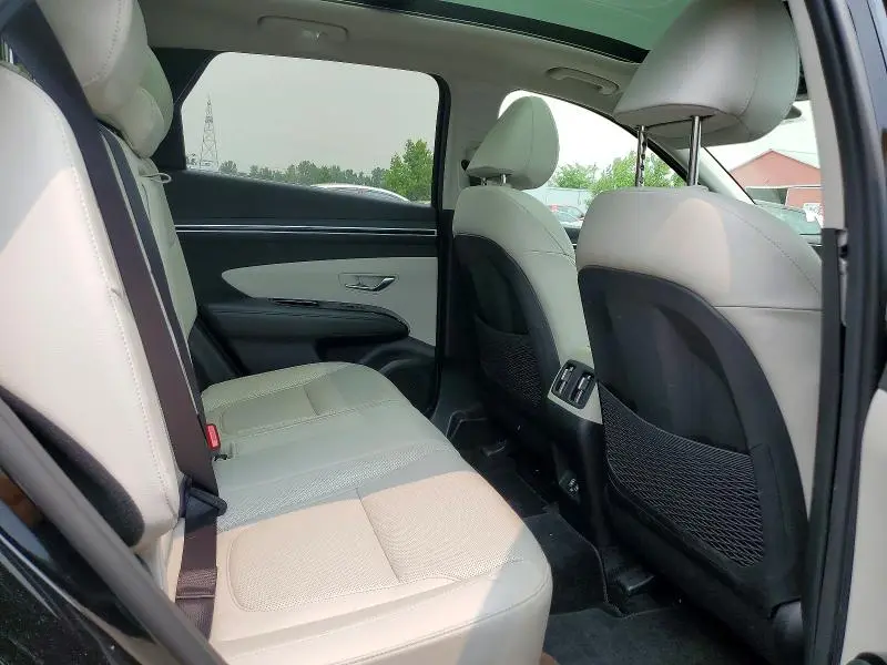 2022 HYUNDAI TUCSON LUXURY  